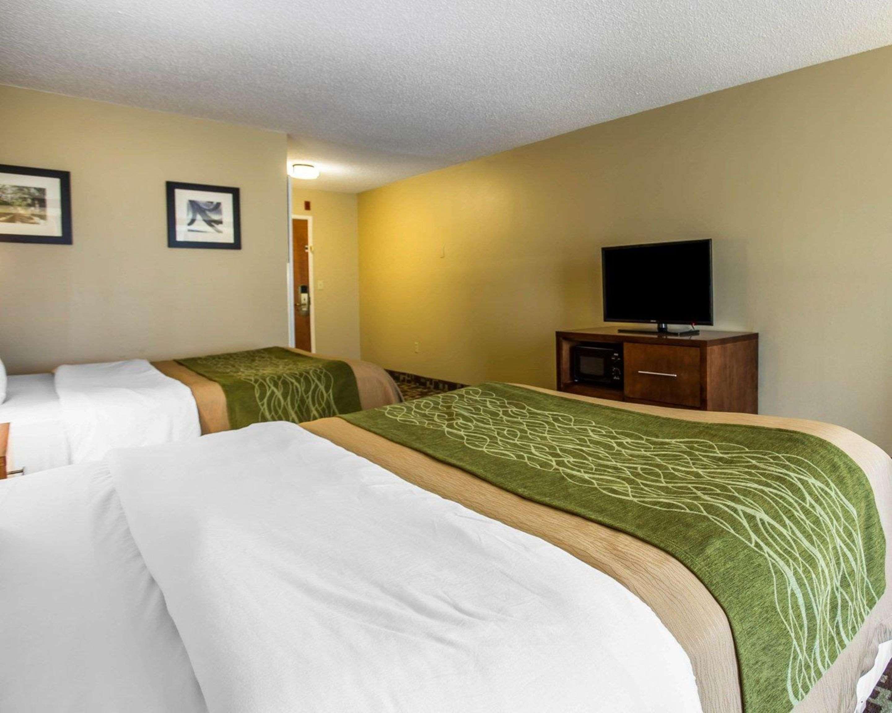 Comfort Inn & Suites Walterboro I-95 Exterior photo