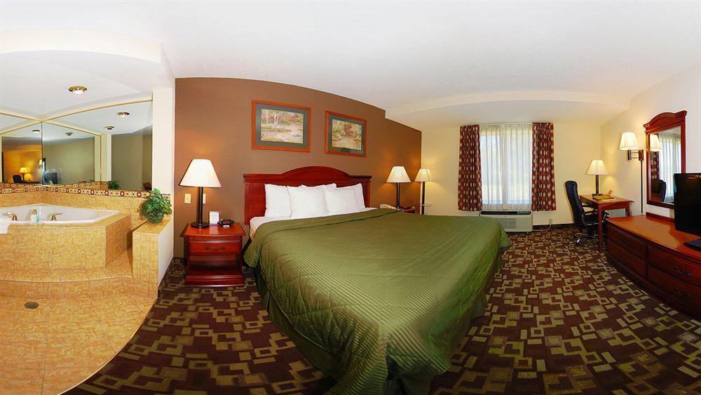 Comfort Inn & Suites Walterboro I-95 Exterior photo